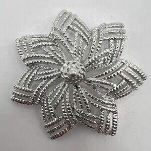 Vintage‎ Gerrys Flower Brooch Brushed Silver Tone Open Metal Work Pin